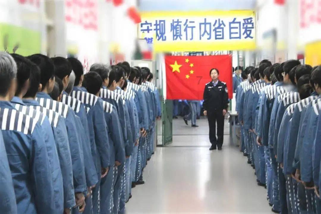 前央视主播徐俐晒逛菜市场视频,她的打扮有多朴素?- 专业讨论社区